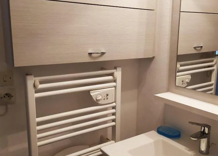 Hb070-019 3 Pieces - 6 Couchages *